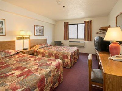 Super 8 By Wyndham Saanichton Victoria Airport Hotel Exterior photo