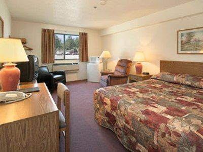 Super 8 By Wyndham Saanichton Victoria Airport Hotel Exterior photo